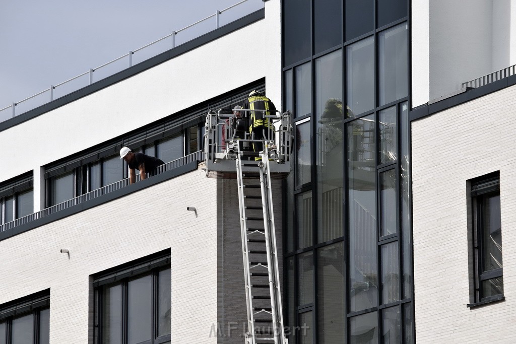 Fassadenfeuer Baustelle Koeln Kalk Dillenburgerstr P22.JPG - Miklos Laubert